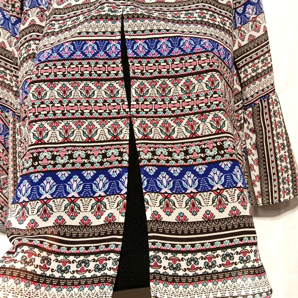 JessicaSimpson EUC Women's Bell Sleeve Blouse, Large, Sheer, Patterned, Gorgeous - Picture 7 of 10